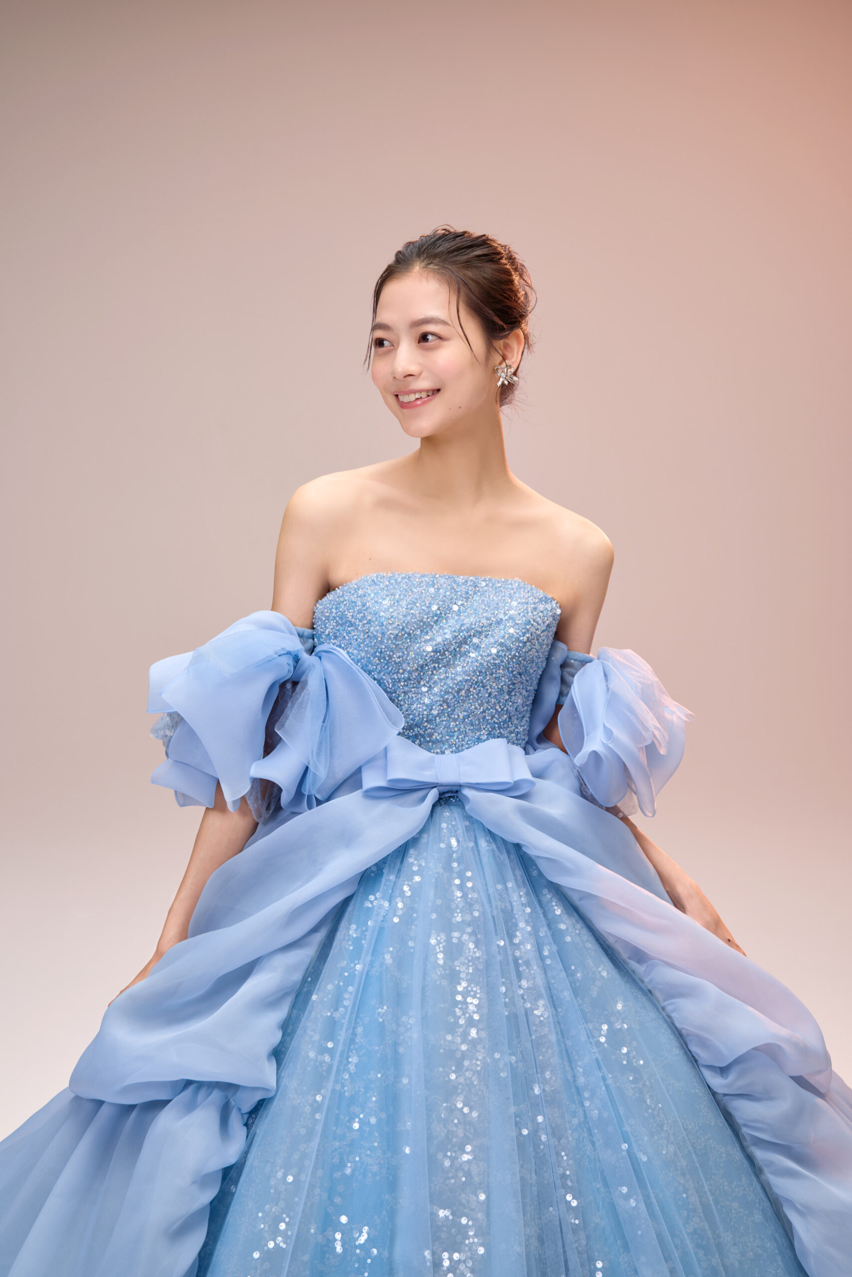 おすすめカラードレスのご紹介＝esum(エスム)のPhelps(フェルプス